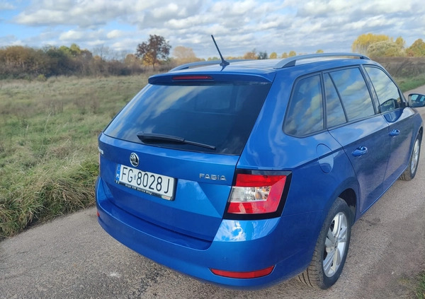 Skoda Fabia cena 37900 przebieg: 179500, rok produkcji 2019 z Słubice małe 326